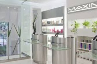 Maxine Salon