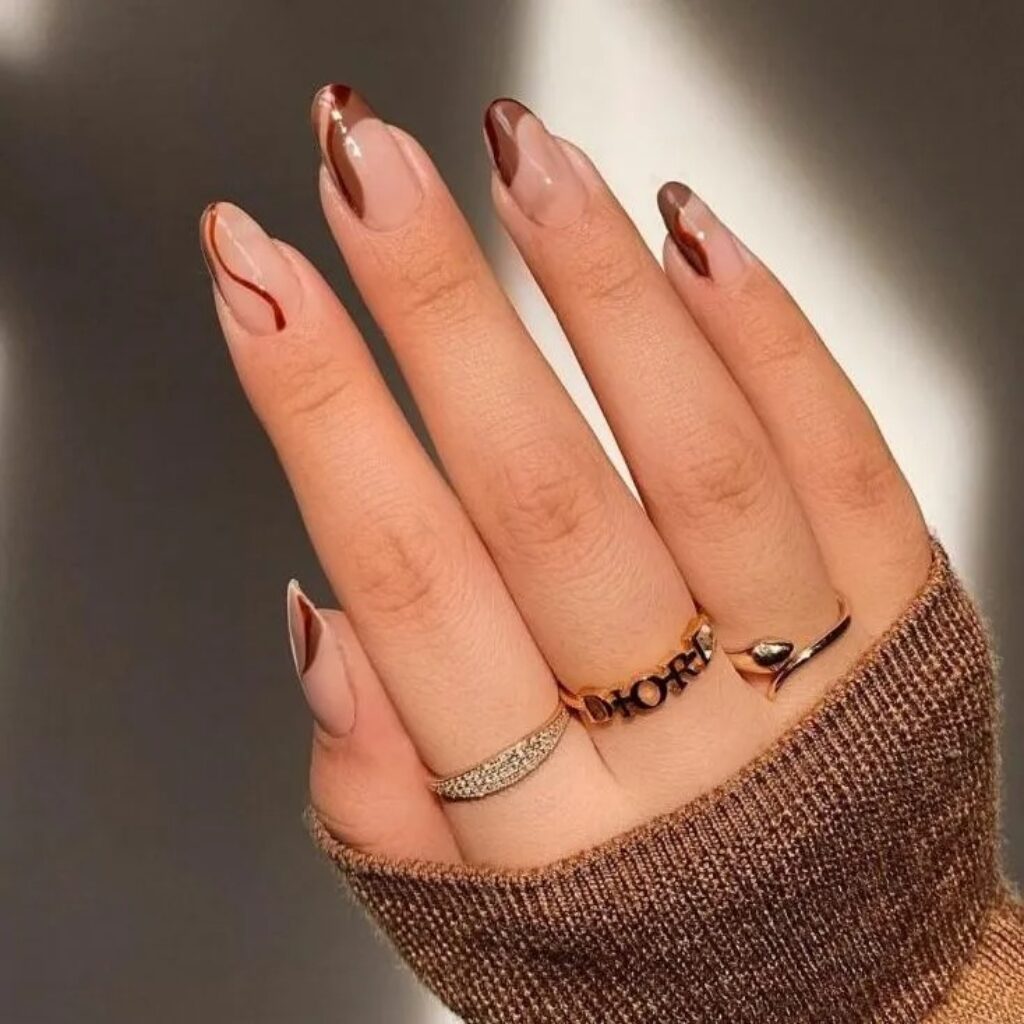 Minimalist Nail Art