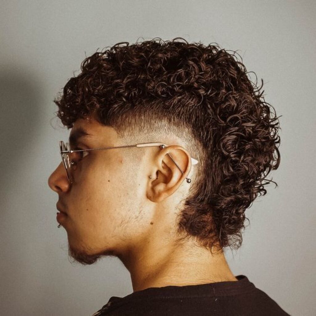 Perfect Lower Taper Fade Curly Hair Trends F