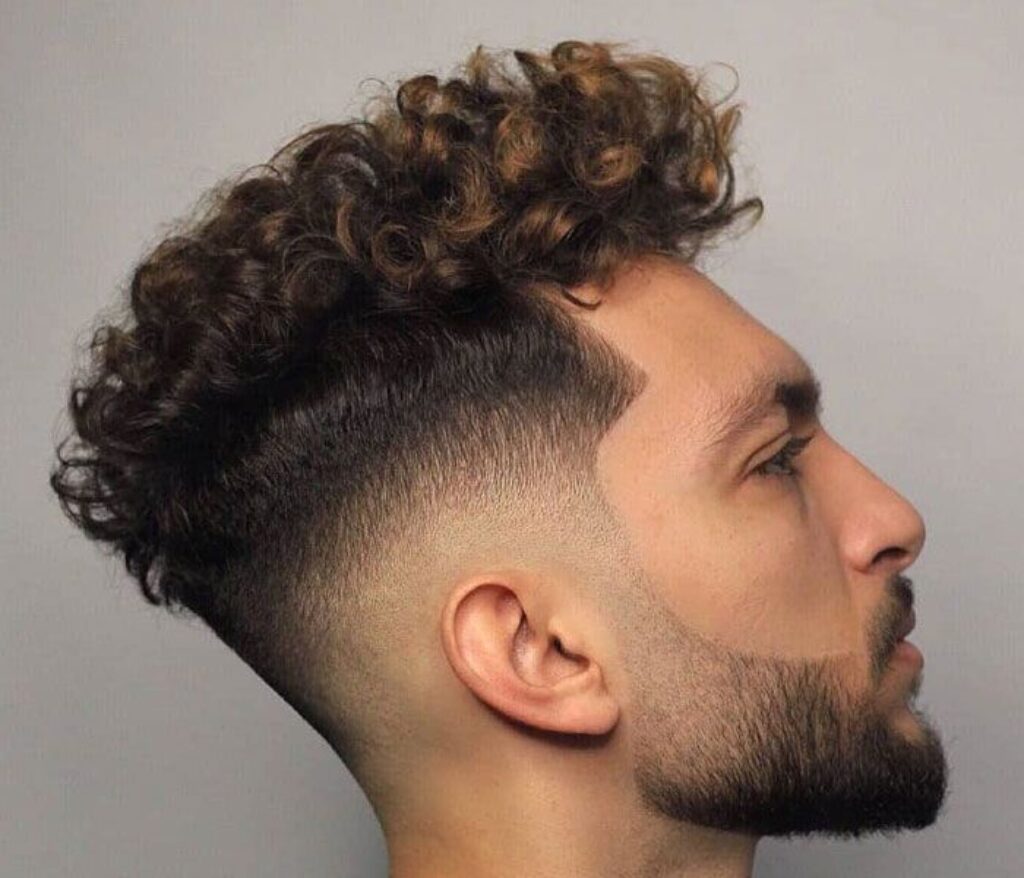 35 Perfect Lower Taper Fade Curly Hair Trends For Men