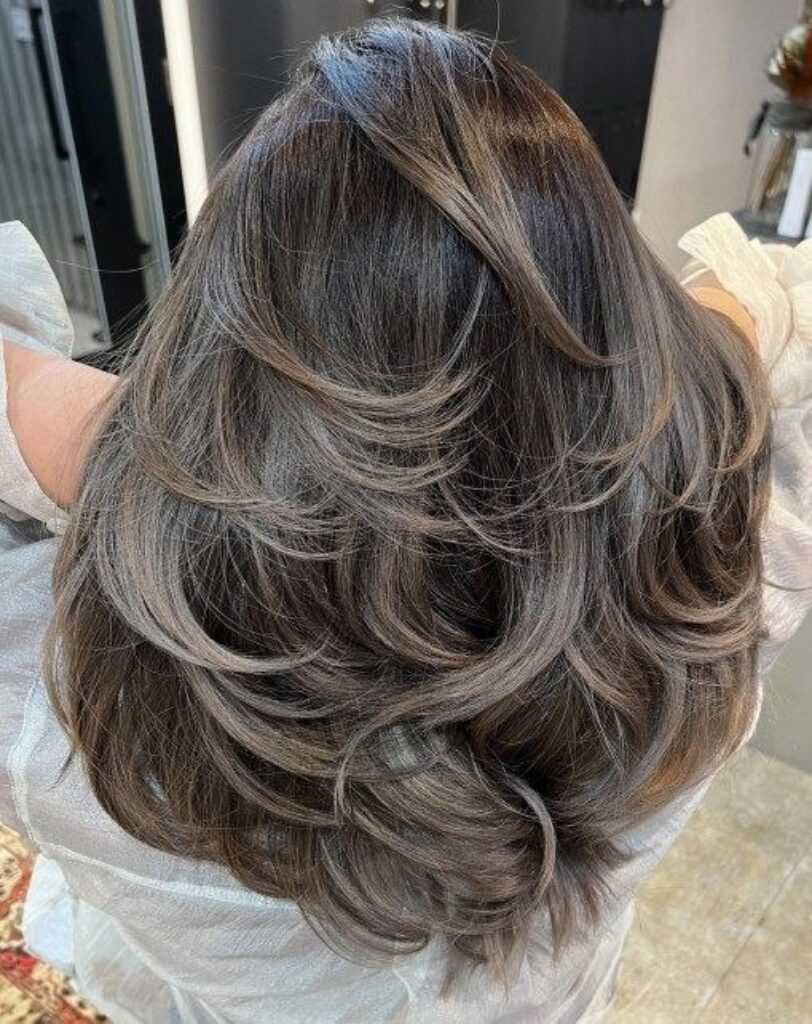 Voluminous Butterfly Cut