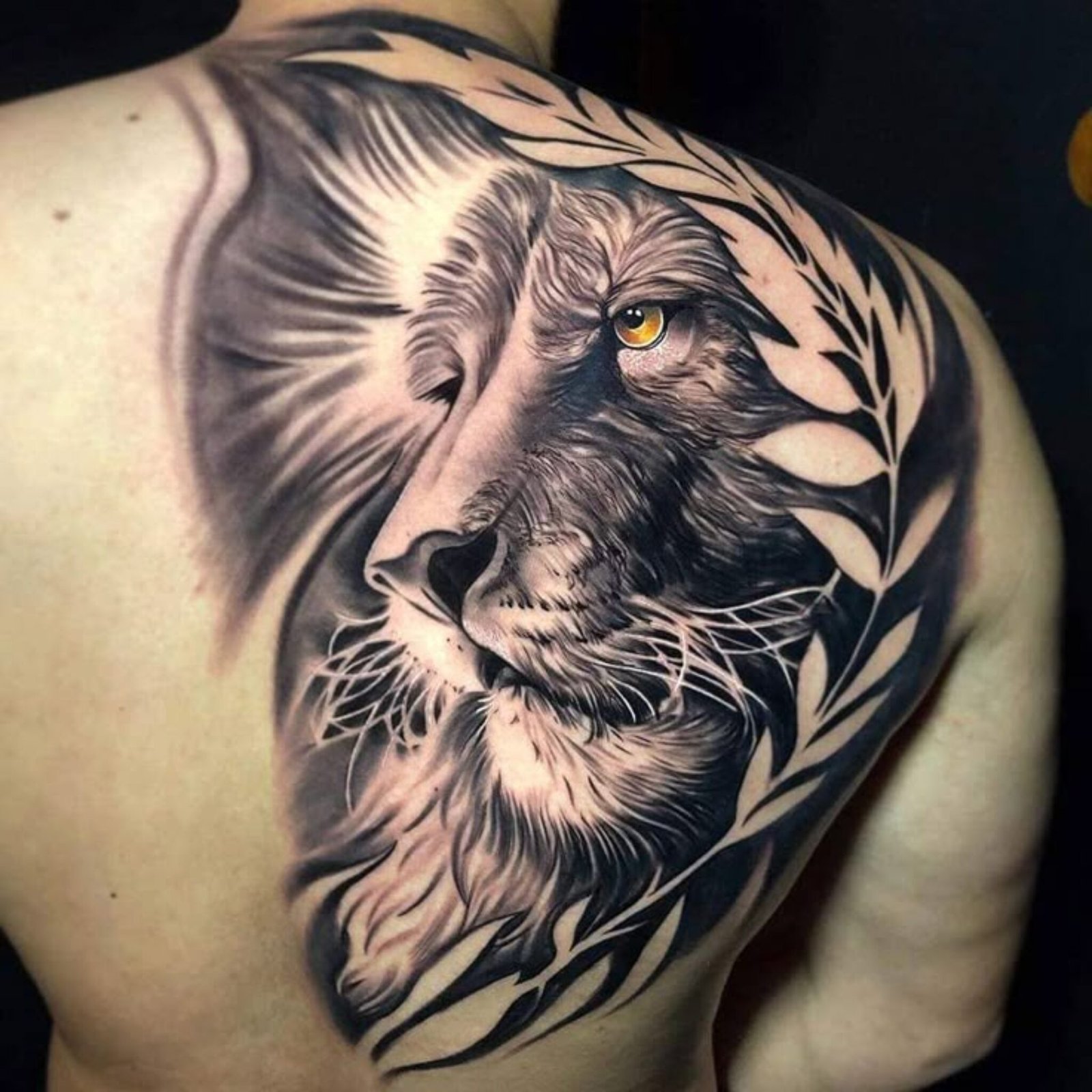 30 Best Back Shoulder Tattoos for Men That Turn Heads