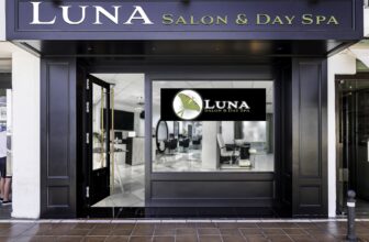 Luna Salon