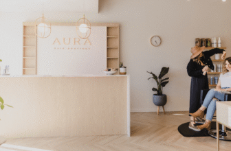 Aura Salon