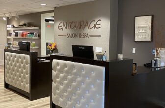 Entourage Salon