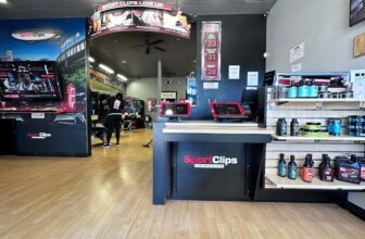 Sport Clips Salon